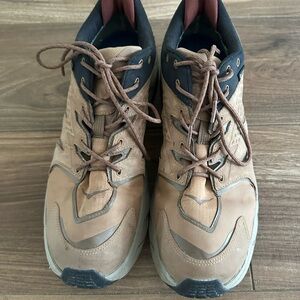 Men’s 12 Hoka Anacapa Goretex Hiking shoes